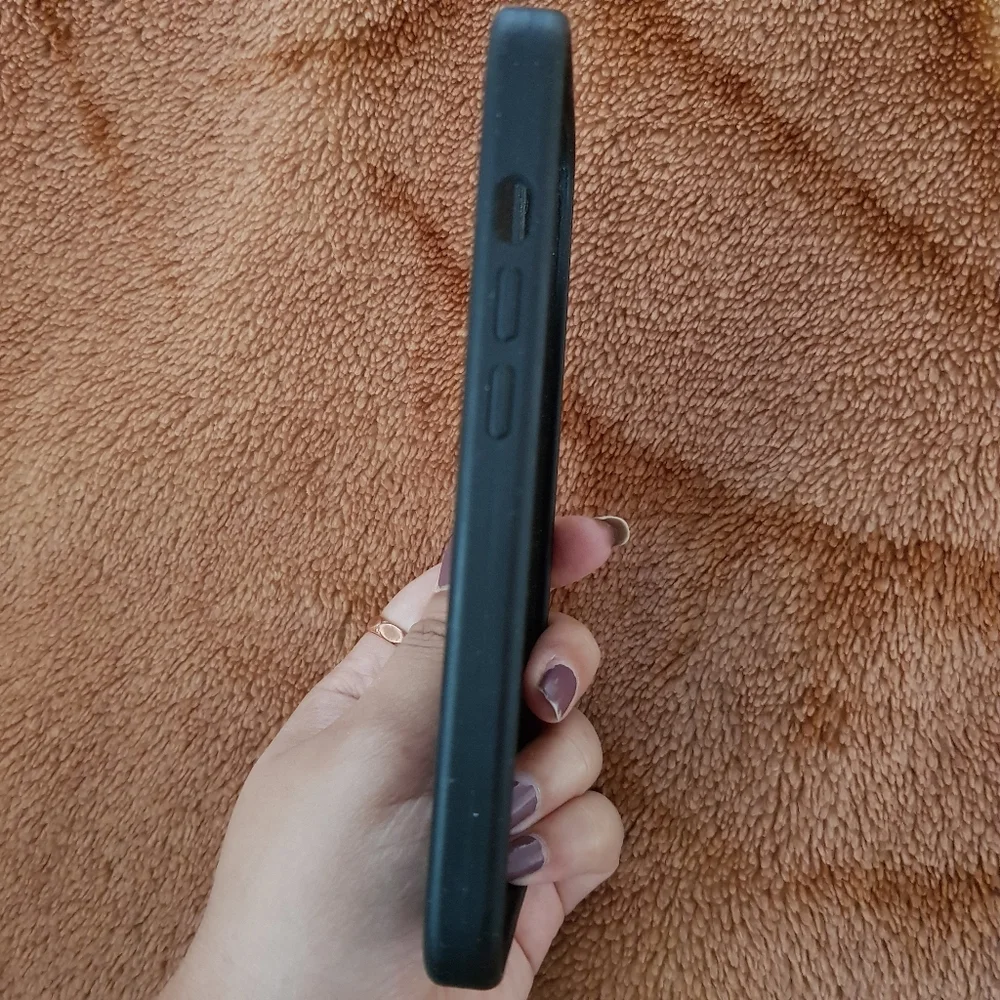 iPhone 13 case - Picture 3 of 4